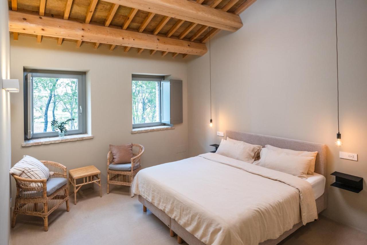 Bed and Breakfast Casale Tre Gelsi Чинголі Екстер'єр фото