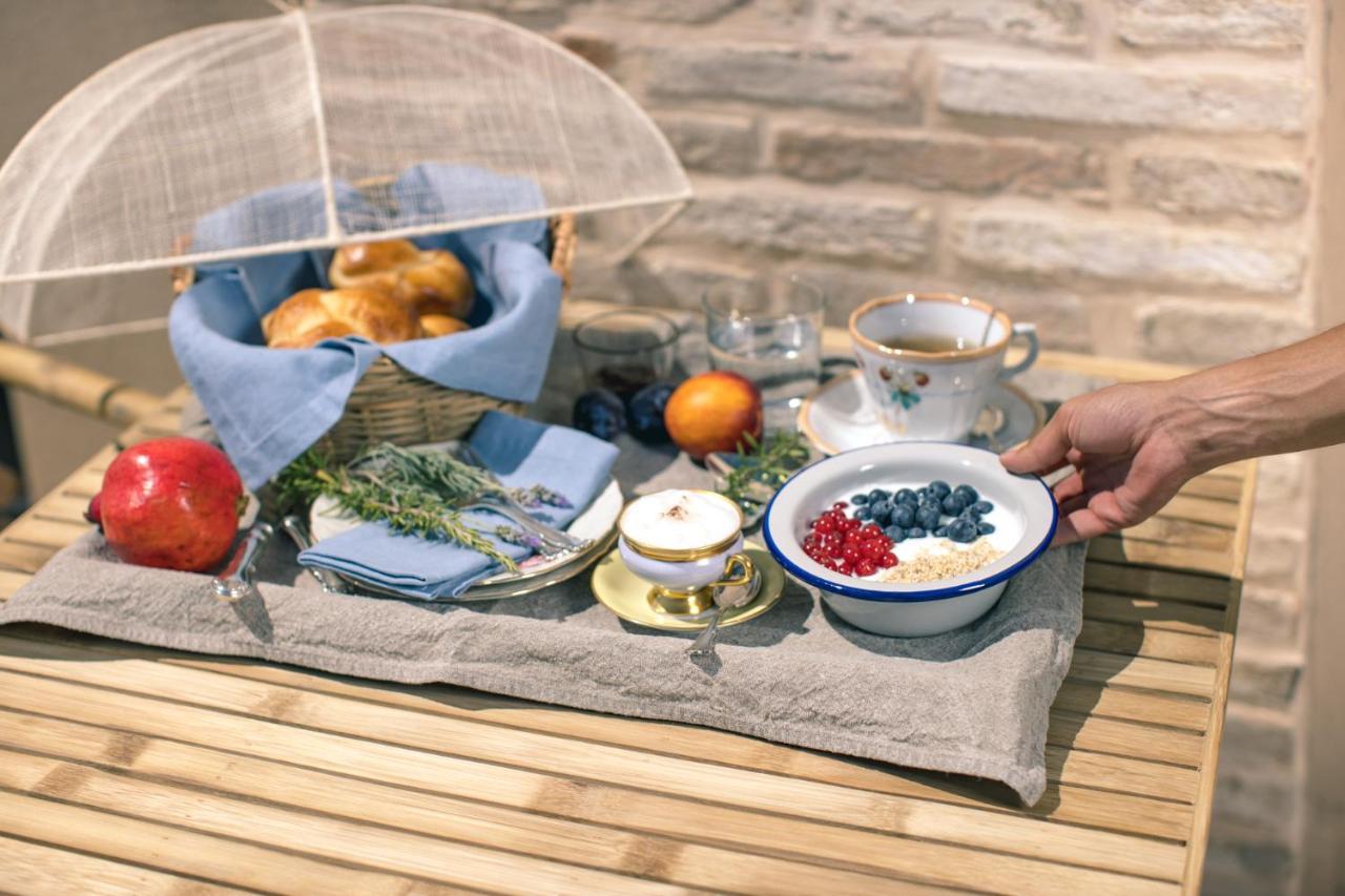 Bed and Breakfast Casale Tre Gelsi Чинголі Екстер'єр фото