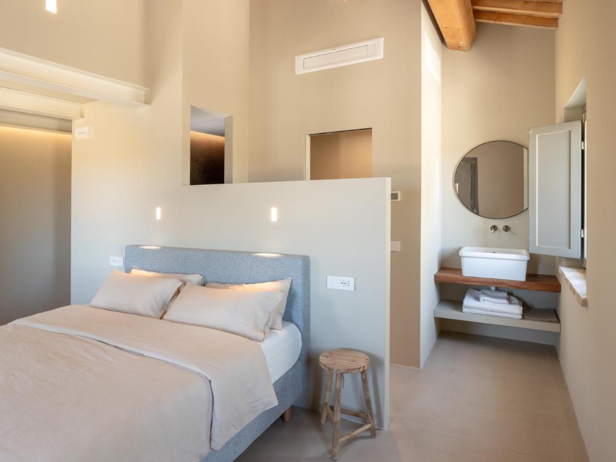 Bed and Breakfast Casale Tre Gelsi Чинголі Екстер'єр фото